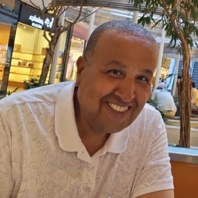 ما دامَ في السمّاء من يحميك، فَليسَ في الأرض من يكسرك.