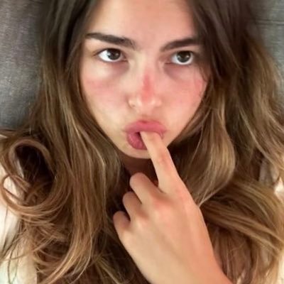 bruwnett's profile picture. é rodinha