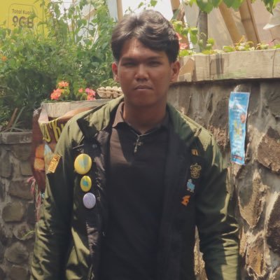 Rrrrrone's profile picture. Untuk Tuhan,