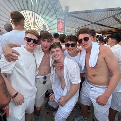 ELLIOTDUFF0's profile picture. 