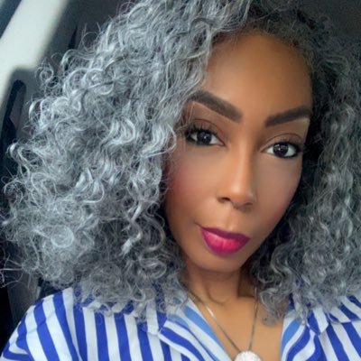 Child of God, Daughter, Sister, Auntie, Podcaster/Host/Entrepreneur. #millionariemindset #theworkinghousewife #grindinggrowingglowing