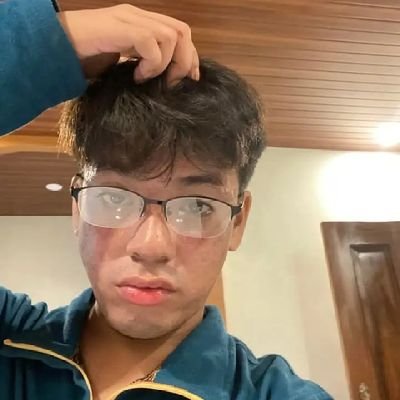 5’0 | ⬇️ | 27 | love to cuddle, deep talk and deep throat 🤭