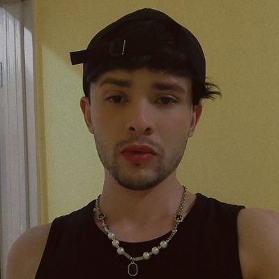 •1999 __ 26 Outonos🍂
Formado em Gestão de Recursos Humanos 🎓
🍷
@joelmaareal / @jao
