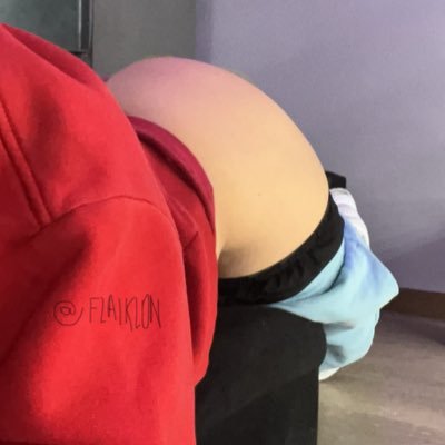 🔞CUSTOM VIDS👅Fetishs & FaceTime$ DM!💦 I use to answer just in my page ➡️ https://t.co/gaXScKiaW4 🩵