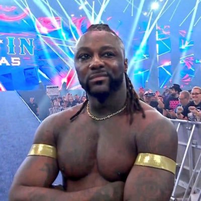 stroudenjoyer69's profile picture. saw silent planet live and it made me gay