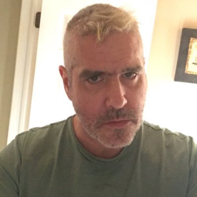 JumboJetz's profile picture. Grayish hair, green eyes, left-handed. Joisey. so there.