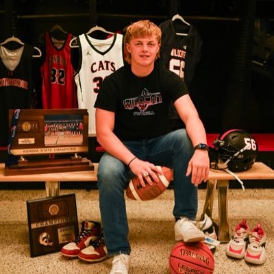 MHS Alumni •HCC Football 🏈 🐉•TE • 6’ 2” 240 lbs • 620-755-9715 •bradenhdenhartog@gmail.com