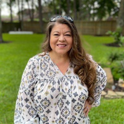 MichelleJJunior's profile picture. Christ follower. Wife. Mom of 9. Writer. Podcaster.
https://t.co/APREtTGzq9