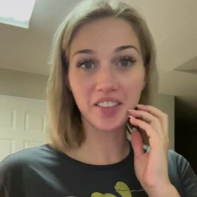 jennifer839382's profile picture. 