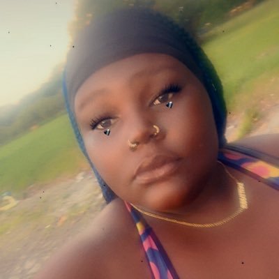 Kay_luv216's profile picture. 