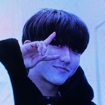 Ult. Groups: Stray Kids, Twice, NewJeans, Ive and Purple Kiss
