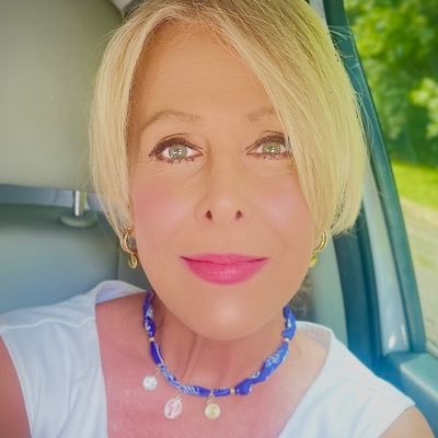 Southern girl Mother to one Always a little salty #AtlantaFalcons #AtlantaBraves #TCM #ReesesCupLover #Moderatedemocrat #BlueCrew #VoteBlue #smallbluedot 🚫dm’s