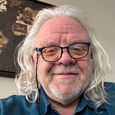 walrusg's profile picture. Former Coastie. Libertarian. Linux weirdo.
That old long haired fat guy that runs the IT Dept.