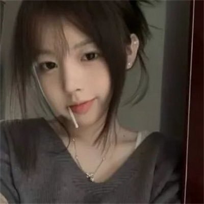09iG1Kq63FkeaaE's profile picture. 