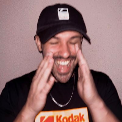 fluente em inglês e em falar merda