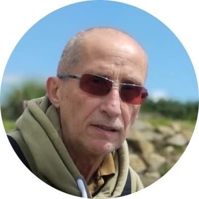 PoppyUm's profile picture. Tecnico applicazioni web