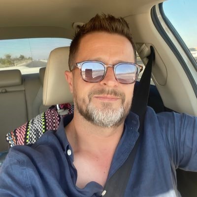 Murat_Atliii's profile picture. A picture is worth a thousand words 👁