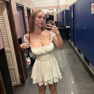moi je suis disponible pour vous satisfaire 24h/24 💗🥒🍆
Voici mon lien télégram: @Jeniferdura
Mon WhatsApp : +33785465751
