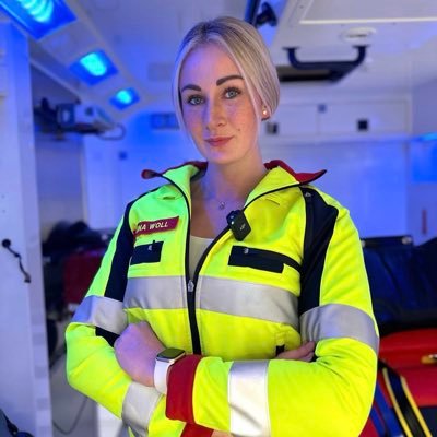 Celina_woll's profile picture. 31 | Emergency nurse 🚑 . Saving lives ❤️‍🩹, proving humanity 🫂