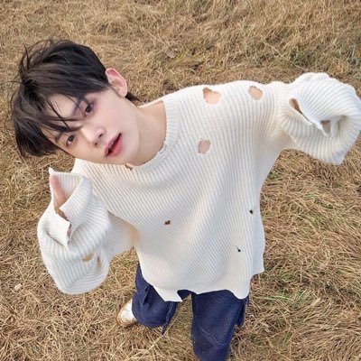 Parody— 99. A face carved by moonlight — TXT Yeonjun. 🔞