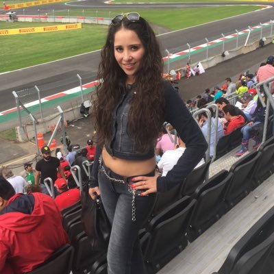 kadlr's profile picture. Orgullosamente mexicana, impulsiva, apasionada y comprometida con la gente...