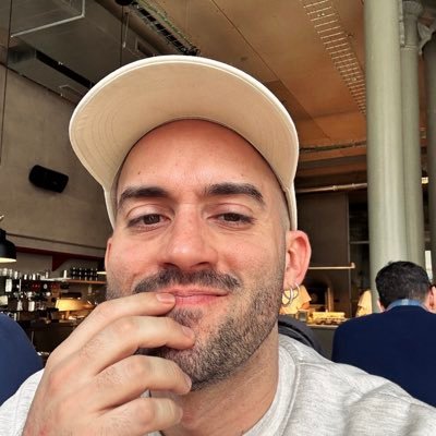 Carlos Martinさんのプロフィール画像