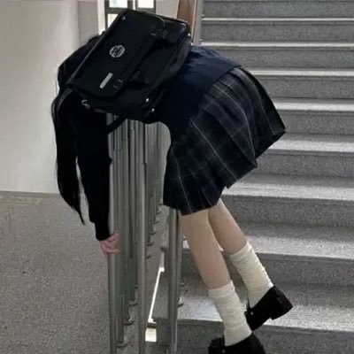 hVH8L2Ty42qg0's profile picture. 