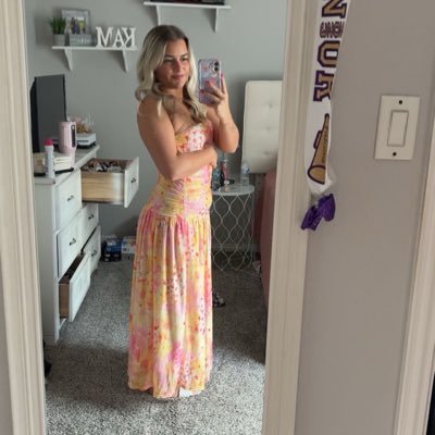 KamNusbaumer's profile picture. ou!