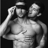 HUNTERGAY_50k (@rosegiftsonline) 's Twitter Profile Photo HUNTERGAY_50k (@rosegiftsonline) 's Twitter Profile Photo