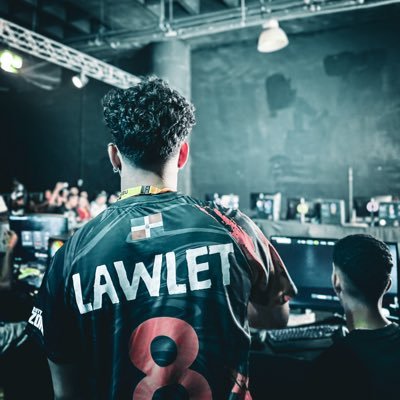 LAWLET0's profile picture. 🇩🇴/20| ⬛️Professional Warzone Player | 1st Blink Respawn LAN Warzone CHAMP🏆 12K+ Earnings💰