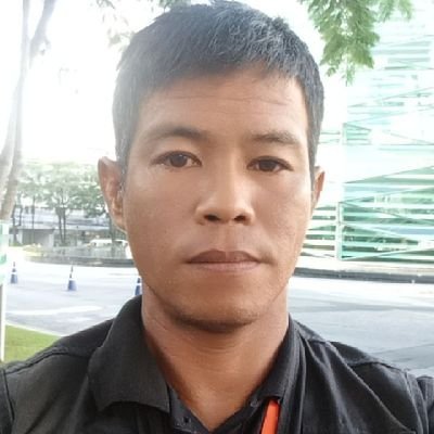 วันว่างๆก็อัพรูปลง facebook ติ๊กต๊อก x twitter รวมทั้งการเทรดหุ้นต่างๆที่น่าสนใจครับ