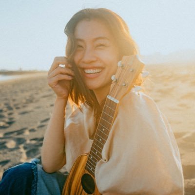 YouTubeでB型のうたを歌ってる人です。歌を歌ったり、モデル、MC、ラジオDJ、舞台など幅広く挑戦中!川崎出身!こう見えてハーフです🇵🇭出演: FM yokohama第一金曜日20:00、七輪焼肉 安安、大江戸温泉物語広告、エビオス錠『母のルール』編、UberEats
