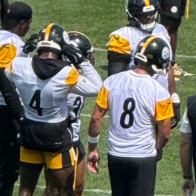 tlp300's profile picture. 🇺🇸 ✌️🍀🎰💚🧀 🎳 my bowling is like a box of chocolates.