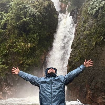 devilmatrixus's profile picture. Ingeniero,Asesor Tributario, Mercado Capitales, casado, campeón para el chocolate.                                      -Un día vi una vaca vestida de uniforme-