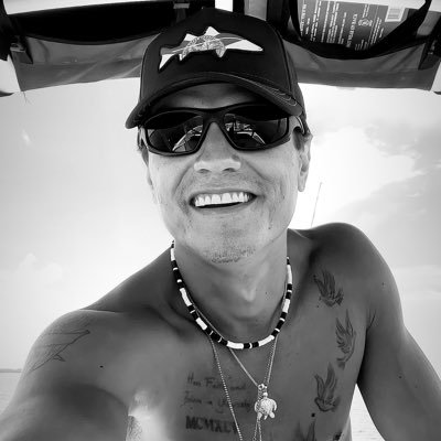 Cloud_Wizzz's profile picture. 🌊🌞🌴 - Tampa, FL - I Love Sea Turtles 🐢