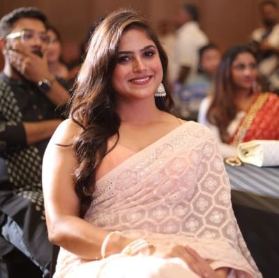 Actress by Profession 🎬 Leaving a bit of sparkle everywhere I go ✨ For Collaboration Mail At - Nainaganguly81@gmail.com