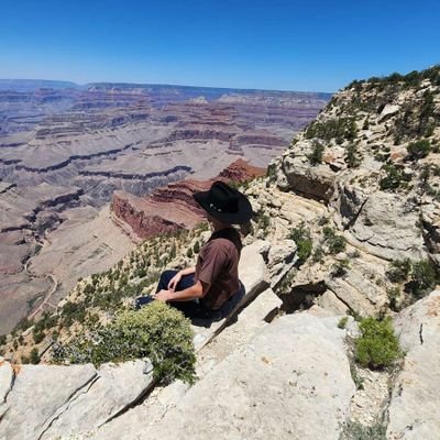 otownzac's profile picture. Praise God!