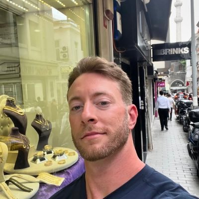 AustenRay_4's profile picture. Soft heart. Strong mind. Silent moves🔥