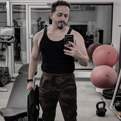 RichieRich93_'s profile picture. XXXII | Professional Daydreamer | 🇵🇷 | 🕋 |💍| @REDPLANETFILMS Co-owner | IG: richierich_ardo93 | TikTok: redplanetwrestling | Twitch: spider_rich2099