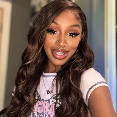 That one classy female you’ll never find naked on this app ♡︎ rarely be here 👻Always Lowkey🤍