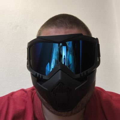 Sanyiszlo's profile picture. .