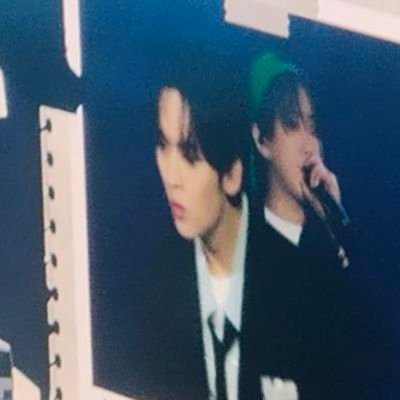 Here for kpop content and art | 28 | she/they/he
Multistan
Queer and an occasional 🐱 parent
Han to my Lix: @YinKaching |
@agata1097 - ily too 🥺💛