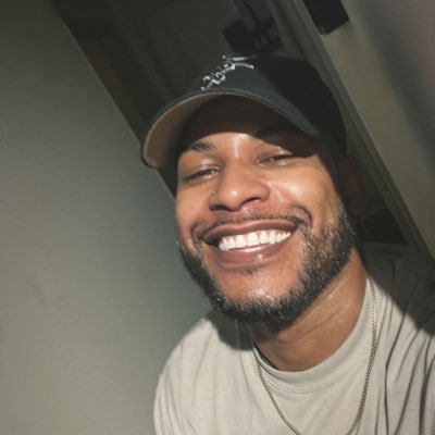 Manifesting and achieving my goals 1⃣day@a⏱️🛫🚢🌅🌉📷🎥♓️🎮🐢 Actor, Gamer IG:Simbapapa 😼Watch “Mercy” on Prime ”Doesn’t hurt to be nice bitch” PSN Naujed87