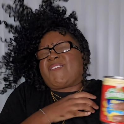 Quitthecokesis's profile picture. 