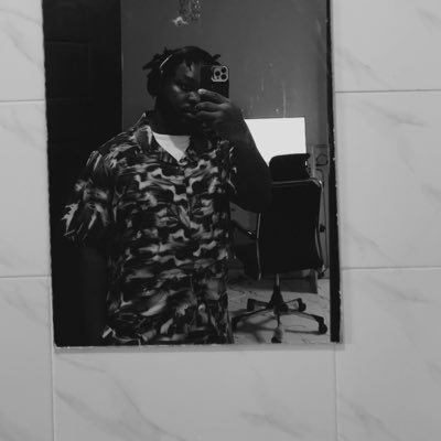 Mr. Nice Guy. 🏡 🇳🇬 ✈️ 🇬🇭 🇰🇪 🇦🇪 🇴🇲 🇹🇬 🇧🇯 📊🧰 L.B.B stores. UI - UX designer. Chelsea 💙