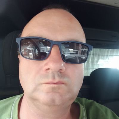 vincentbeaulato's profile picture. Espèce en voie de disparition.