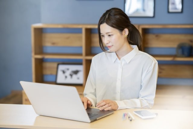 当社は、会社の委託を受けてオンラインの在宅ワークスタッフを募集しています。
💵 每日報酬:6000円~5万円 、給与は日払いです
🔍勤務時間:30分から80分
問い合わせ担当者LINE追加:【https://t.co/n5Ym4HMyWD】