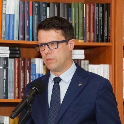 Rzecznik prasowy Instytutu Pamięci Narodowej.
@ipngovpl; https://t.co/i7tmjYK46J