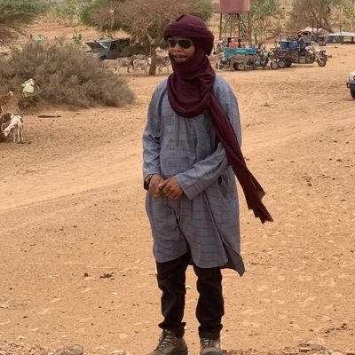 Journaliste indépendant, a servi comme chargé de communication au CICR et MINUSMA à Kidal.
Les injustices subies nous rendent plus forts.