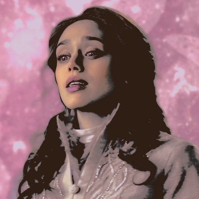 ⊰ She might look like a fragile flower, but her stem is made of steel. ⊱ 「 #ShadowAndBone 𖡻 Spy and Tailor. 𖡻 RP/MC. 」